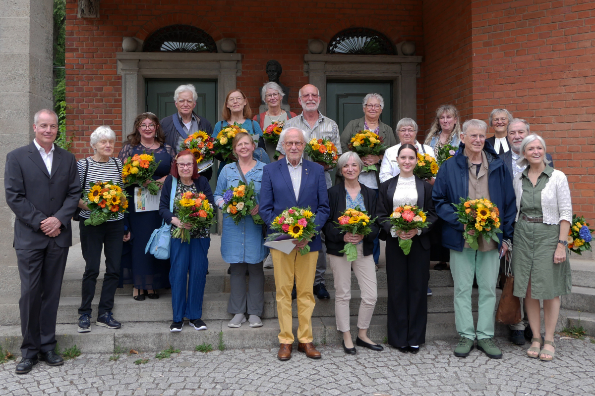 Gruppenbild Ehrenamtliche