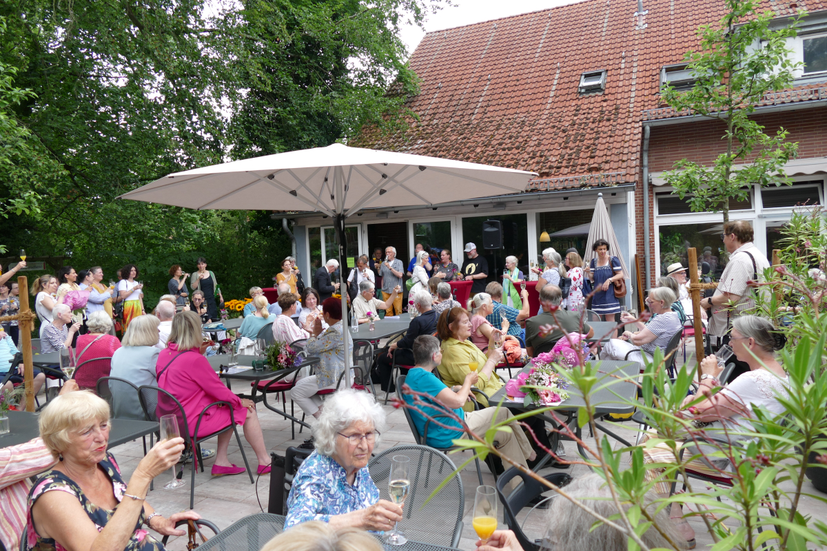 Besucher, Ehrenamtliche und Gäste am Tag der Ehrenamtlichen