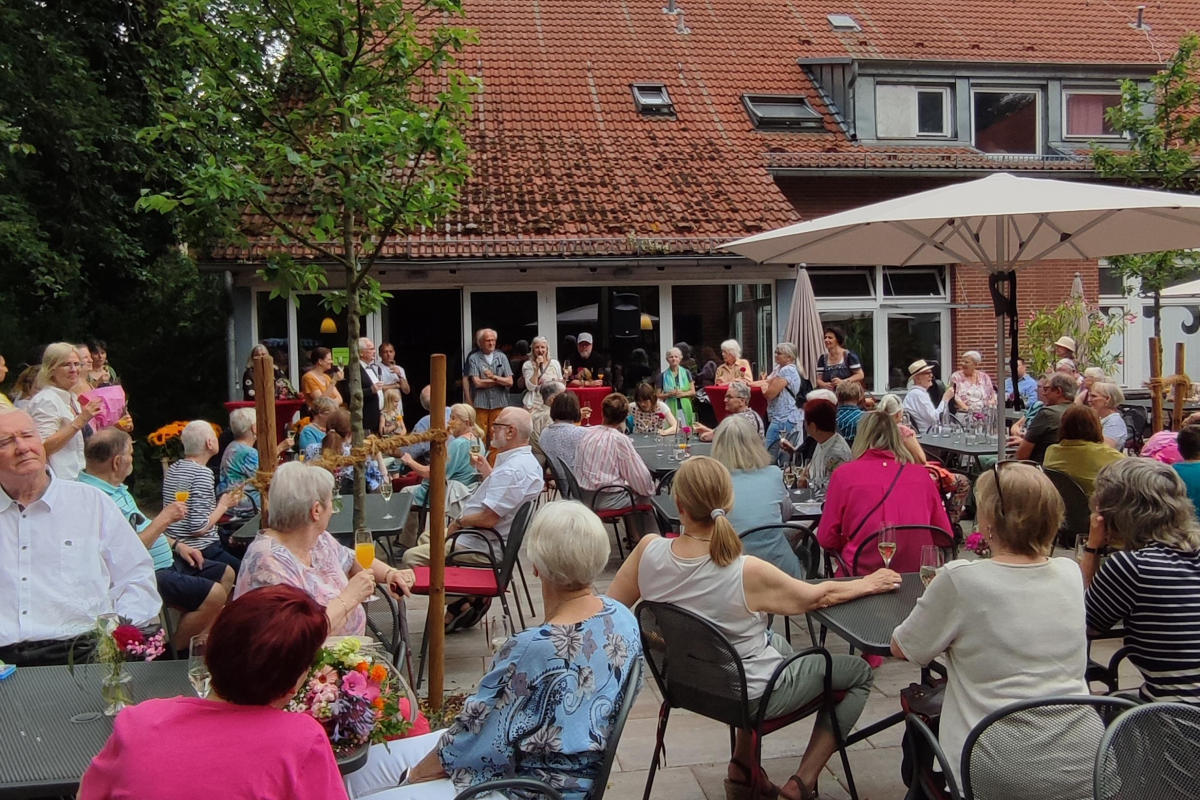 Besucher, Ehrenamtliche und Gäste am Tag der Ehrenamtlichen